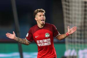 APP下载-纳萨里奥赛前称赞王国明：非常稳健，本可以在国家队得到更多机会