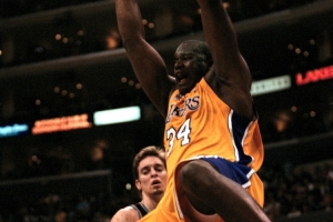 奥尼尔：我在赛季里被折腾得够狠了 我才不会在休赛期还保持体型